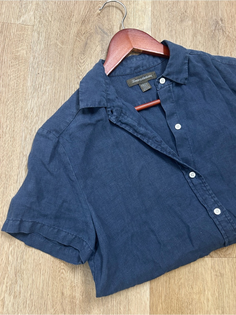 Tommy Bahama 100% Linen Navy Blue Short Sleeve Collared Button Down Top